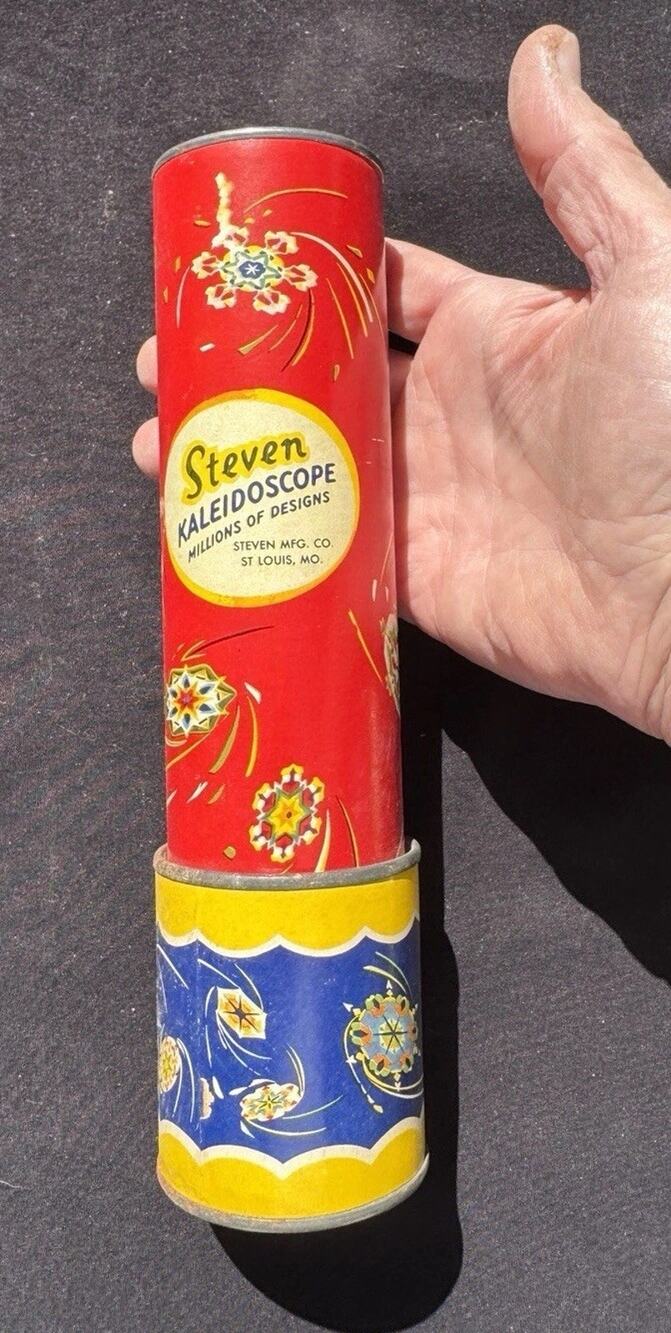Vintage Steven Kaleidoscope Millions of Designs Steven Mfg MO Red Tin Toy LO14